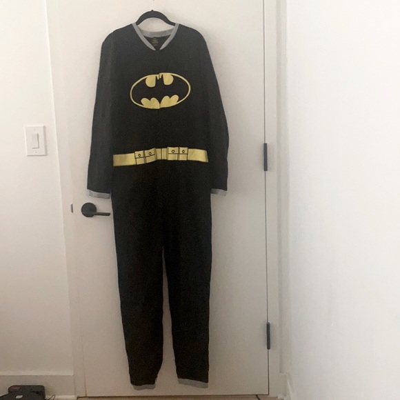 Men’s Classic Batman Onesie - Picture 3 of 5